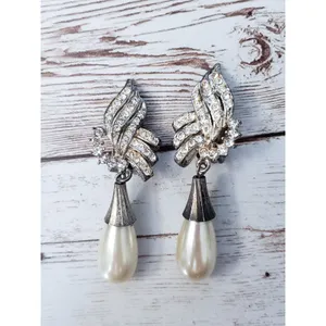 Vintage Clip On Earrings Extra Large Faux Pearl & Clear Gem Statement Dangle thumbnail 10