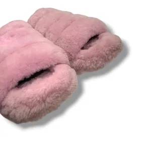 UGG Fluff Yeah Slide‎ Slippers Womens 8 Pink Sheepskin Fur Logo Strap Sandals thumbnail 4