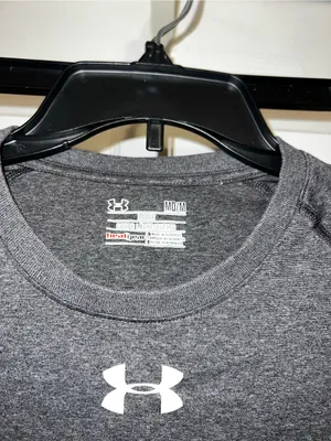 Under Armour Women's Dark Gray Long-Sleeve Performance Top thumbnail 3