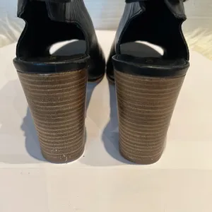KURT GEIGER Leather Peep Toe Heel Sandals Women's size 40. thumbnail 5