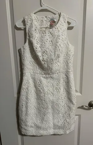 Vineyard Vines Kentucky Derby Dress thumbnail 1
