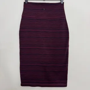 Lululemon Tube And From Skirt Cyber Red Grape Bordeaux Drama Size 6 thumbnail 3