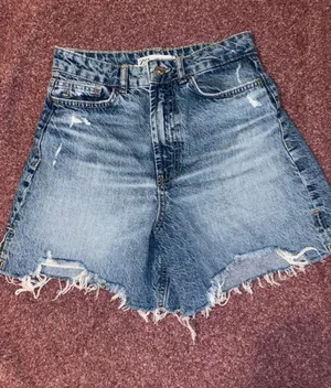 ZARA High-Waisted Mom Shorts thumbnail 1