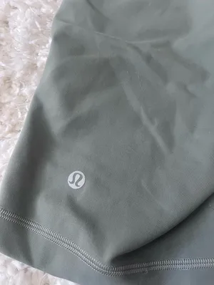 Lululemon High-Rise Shorts Wunder Train 6" thumbnail 5