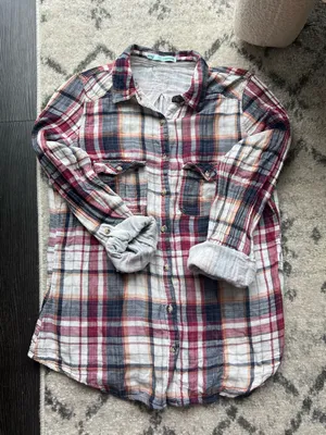 Plaid Button-Up Shirt in Navy, Red & Cream thumbnail 1