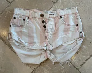 One Teaspoon Shorts thumbnail 1