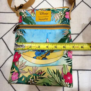Disney‎ Loungefly Passport Crossbody Bag Purse Blue Lilo and Stitch Tropical thumbnail 8