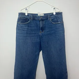 Abercrombie & Fitch Blue The '90s Straight Mid Rise Jeans Size 32/14S Curve Love thumbnail 4