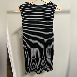 American Eagle Soft and Sexy Black and White Striped V-neck Tank Top size medium thumbnail 5