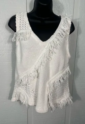 Anthropologie White Sleeveless Top Size Medium EUC thumbnail 1
