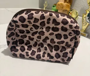 Amazon Bagsmart Makeup Bag Pink thumbnail 1