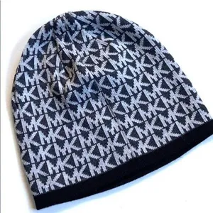 NWOT Michael Kors knit beanie thumbnail 1