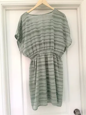 NWT Cupshe Light Sage Green V-Neck Textured Swim Coverup XL thumbnail 2