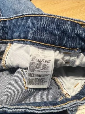 Old Navy Higher High-Rise Flare Jeans 6 Petite Medium Wash Clover thumbnail 9