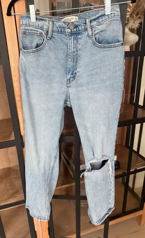 Abercrombie jeans the ankle straight ultra high rise petite short light wash thumbnail 1