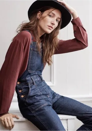 Madewell flea market flare crop dark wash overalls size 6 thumbnail 1