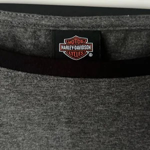 Harley-Davidson Women’s Long Sleeve Graphic Tee 2017 Biker/Motorcycle L /Unisex thumbnail 4