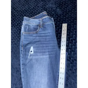 Maurices Mid-Rise Destressed Jeans Distressed‎ Denim Casual Everyday Size M thumbnail 9
