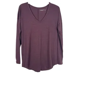 Abercrombie Fitch Soft A&F Cozy Plum V Neck Long Sleeve Tee Relaxed Top M thumbnail 3
