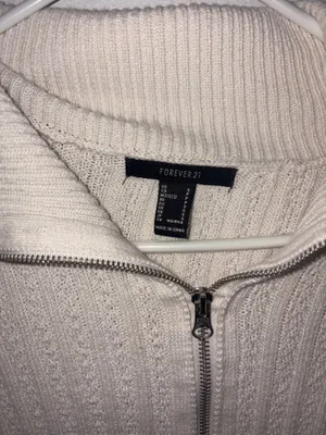 Forever 21 Sweater thumbnail 2