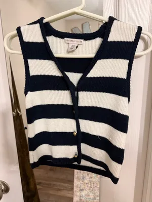 Sweater Vest thumbnail 1