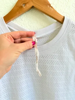 Lululemon Swiftly Breathe Muscle Tank Top White Sleeveless Perforated Knit 6 thumbnail 3