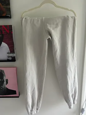 Brandy Melville Rosa Sweatpants thumbnail 3