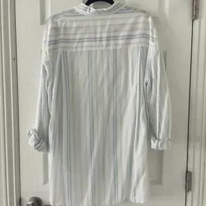 Aritzia Babaton Oversized Button Up thumbnail 3