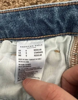 Ripped Jeans thumbnail 3