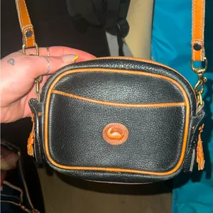 Dooney & Bourke ‘vintage’ thumbnail 1