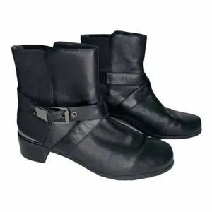 Stuart Weitzman Manlow Buckled Ankle‎ Bootie thumbnail 2
