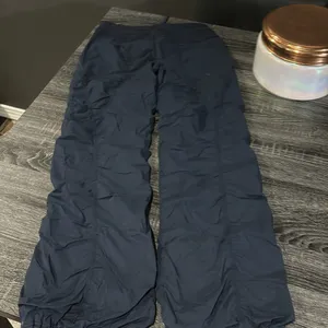 Lululemon dance studio jogger size 6 reg thumbnail 3