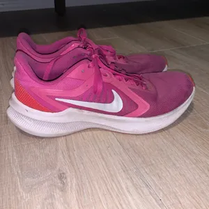 Nike Downshifter 10 Womens Athletic Running Sneaker Shoes Pink/White thumbnail 2