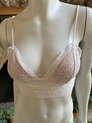 Victoria's Secret White Lace Padded Bralette Women’s Size Medium thumbnail 1