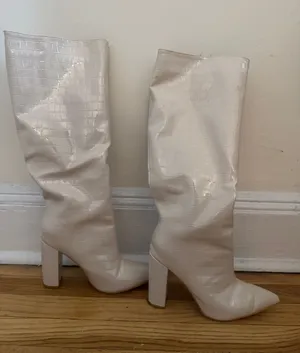Cream knee high boot White Size 6.5 thumbnail 1