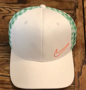 Nike hat thumbnail 1