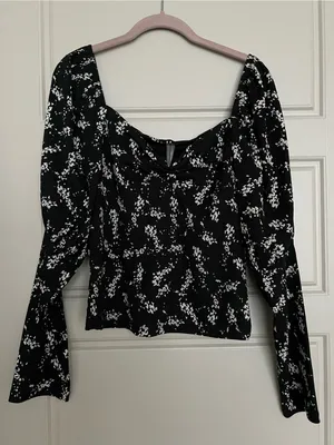 Anthropologie sweetheart neck blouse puff sleeves black floral print L thumbnail 2