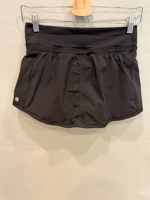 Lululemon‎ Black Athletic Tennis Golf Skort Size 4 Built-In Shorts Running thumbnail 4