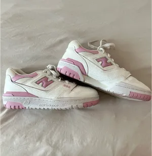 Women’s New Balance 550 Bubblegum Pink thumbnail 2