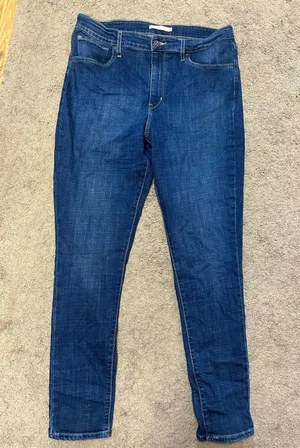 Levi’s High-Rise Skinny Jeans thumbnail 1