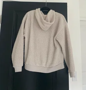 American Eagle Sherpa Hoodie thumbnail 2