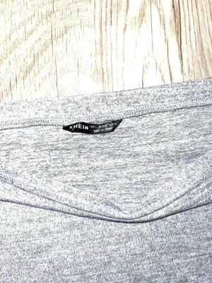 Off The Shoulder Top Size L thumbnail 3