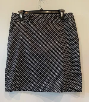 Worthington Classic Black and White Diagonal Dot Skirt- professional look size 8 thumbnail 1