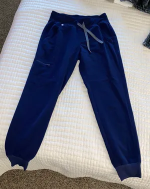 FIGS Navy Scrub Set thumbnail 1