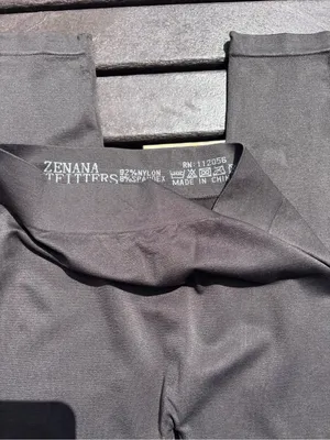 Zenana Outfitters Black Seamless High-Rise Leggings thumbnail 2
