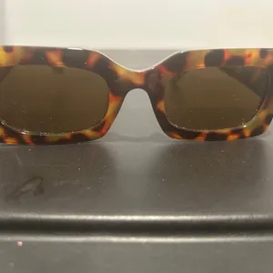 Tortoise Shell Sunglasses Brown thumbnail 2