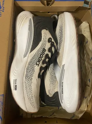 Brooks Adrenaline GTS 25  thumbnail 1