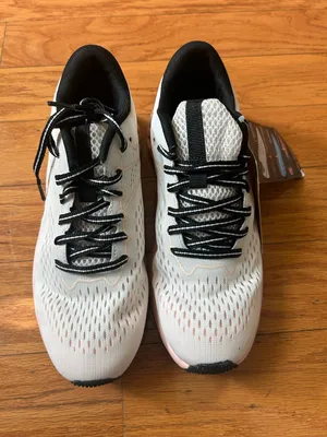NWT Avia women Running Sneakers size 7 thumbnail 1