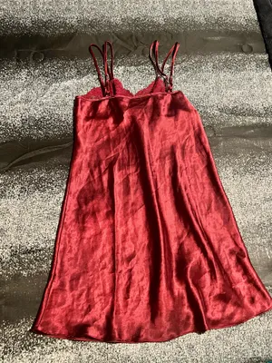 Womens large Darjeeling vibrant ruby red satin slip nightgown. thumbnail 2
