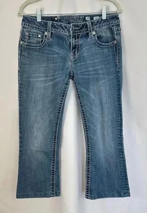 Miss Me Jeans Mid Rise Bootcut Embellished Back Pockets Cropped Womens Sz 29‎ thumbnail 1